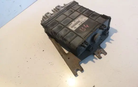 Volkswagen PASSAT B4 Engine control unit/module 0281001312313 028906021AK
