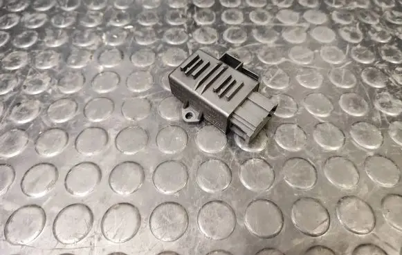 Skoda Superb B6 (3T) Seat heating relay 1Z0959772C