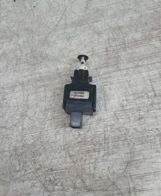 Volvo S80 Brake pedal sensor switch 8622064 01W502