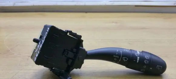 Hyundai i30 Wiper control stalk 934202R020