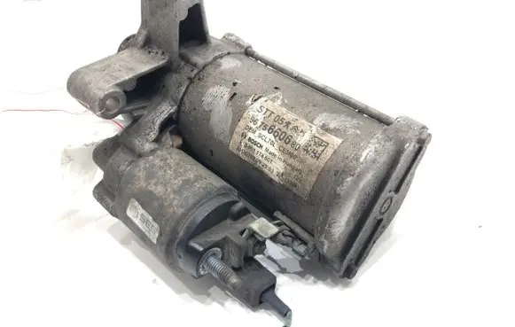 Peugeot 208 Starter motor 9675660680