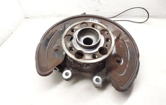 Mercedes-Benz C W205 Rear wheel hub spindle/knuckle 