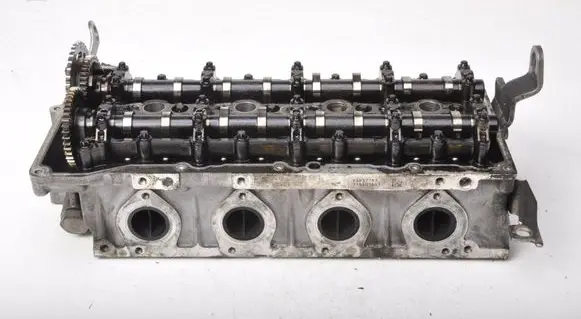 BMW 1 E81 E87 Engine head 7797678