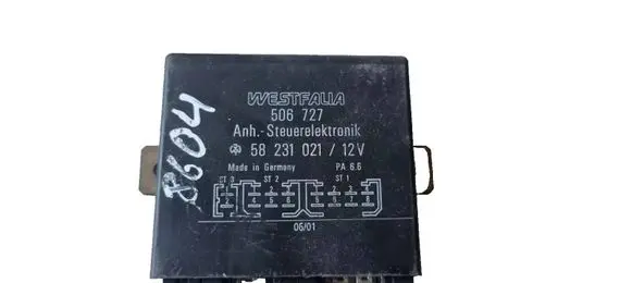 BMW 7 E32 Tow bar trailer control unit/module 506727 58231021