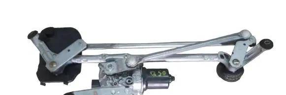Infiniti Q50 Front wiper linkage 