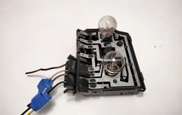 Audi 100 S4 C4 Tail light bulb cover holder THK81 0415 BL3158B