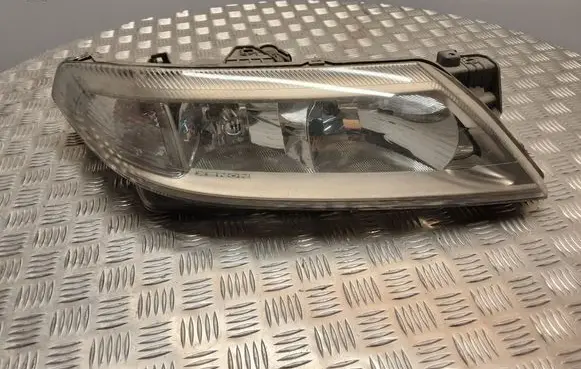 Renault Laguna II Headlight/headlamp 8200163326