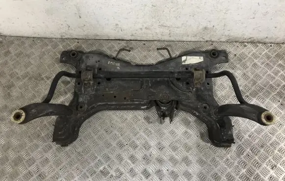 Ford Focus Front subframe 3M515R484AD
