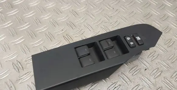 Toyota Auris E180 Electric window control switch 7423202E20 7423202E30