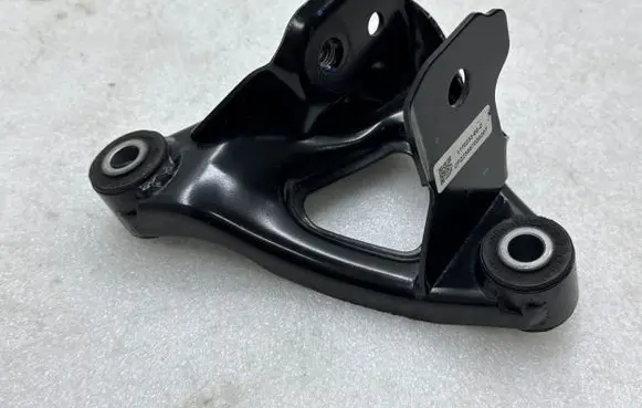 Tesla Model Y Engine mounting bracket 111023300C 111023400B CFC23007030207