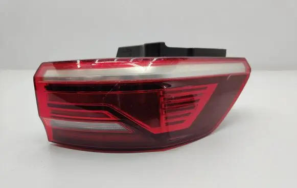 Volkswagen Transporter - Caravelle T7 Rear/tail lights 7T0945096D