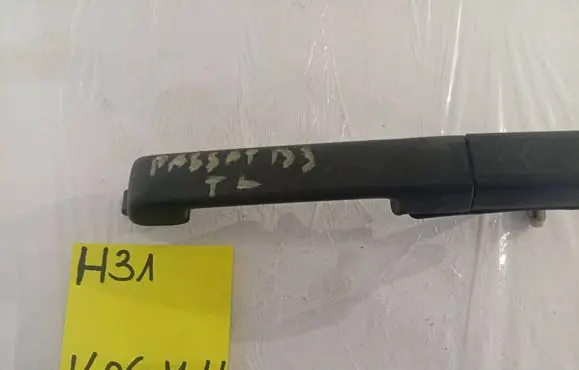 Volkswagen PASSAT B3 Rear door exterior handle 1212123