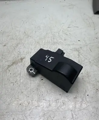 Volkswagen PASSAT B6 Steering wheel lock 3C0905861J 33570104