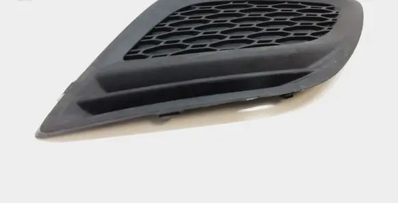 Volvo XC60 Front bumper lower grill 31290657