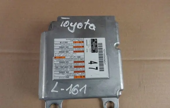 Lexus RX 450H Airbag control unit/module 8917048C10