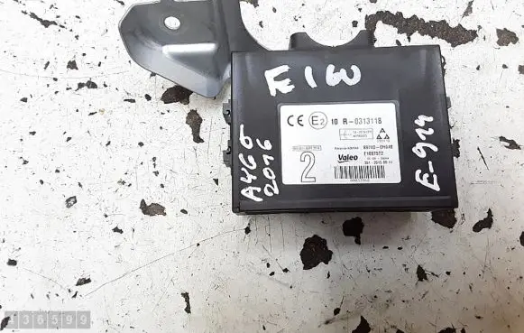 Toyota Aygo AB40 Door central lock control unit/module 897400h040