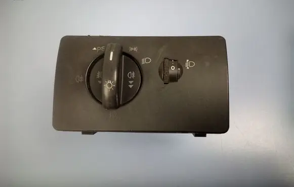 Ford Mondeo Mk III Light switch 1S7T13A024BB 04052711