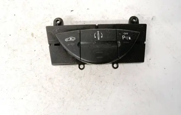 Mercedes-Benz E W211 Parking (PDC) sensor switch 2118217058 03751202