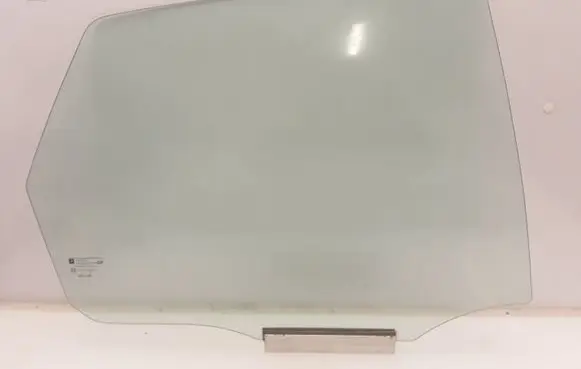 Opel Vectra B Rear door window glass 43R000981 36AS2M129