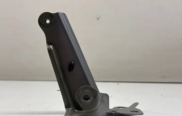 Toyota C-HR I Fender mounting bracket