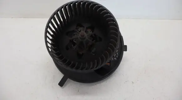 Volkswagen Touran I Heater fan/blower 1K1820015F
