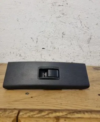 Toyota Corolla Verso AR10 Electric window control switch 848100F010