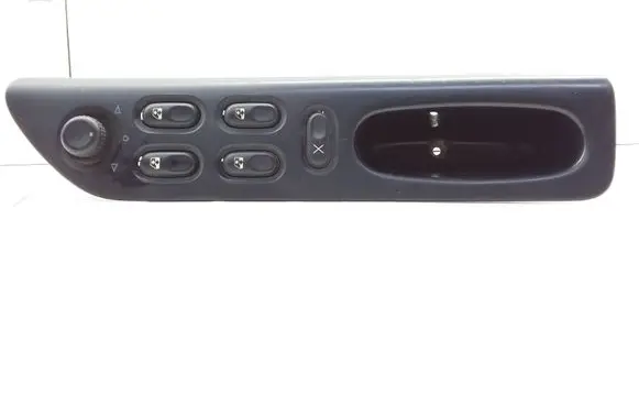 Renault Laguna I Electric window control switch 77016724