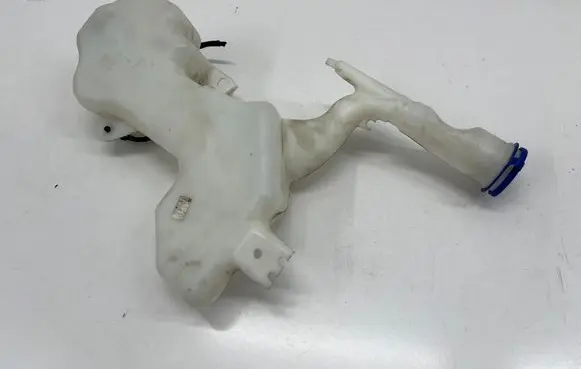 Ford Fiesta Windshield washer fluid reservoir/tank H1BB17B613AD