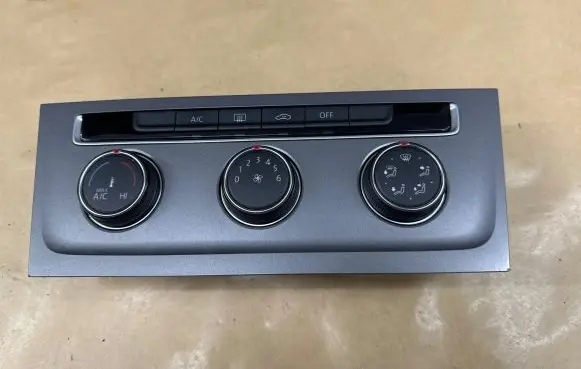Volkswagen Golf VII Climate control unit 5G0907426M 5HB01117620