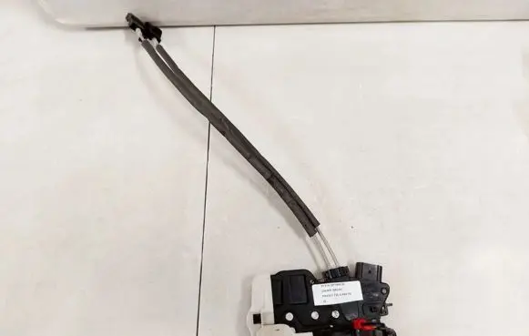 KIA Optima Rear door lock