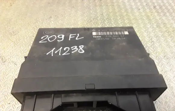 Mercedes-Benz CLK A209 C209 Central body control module 2098200326 A2098200326