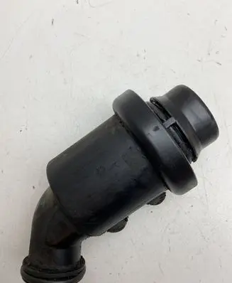 Mercedes-Benz C W204 Intake resonator A6511400087