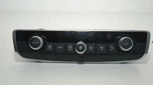 Audi A3 S3 8V Climate control unit 8V0820043