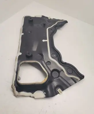 BMW 7 G11 G12 Heat shield in engine bay 7347025