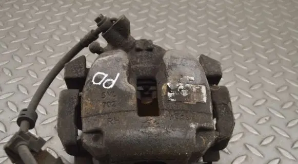 Peugeot 3008 II Front brake caliper