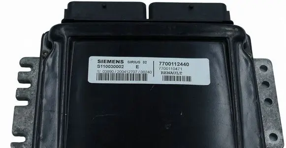 Renault Laguna I Engine control unit/module 7700112440