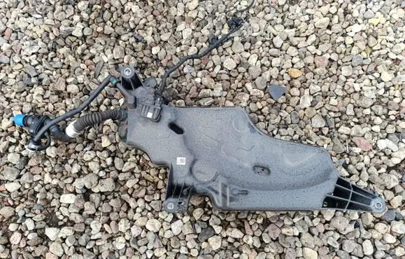 Audi A3 8Y AdBlue liquid reservoir 5WA131877C 3Q0941329 5WA131331