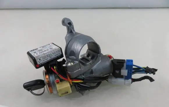 Mitsubishi Outlander Ignition lock MR587312