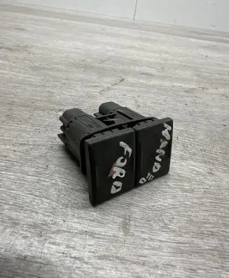 Ford Mondeo Mk III Other switches/knobs/shifts D3L0A