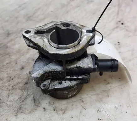 Nissan Note (E11) Vacuum pump 8201005306