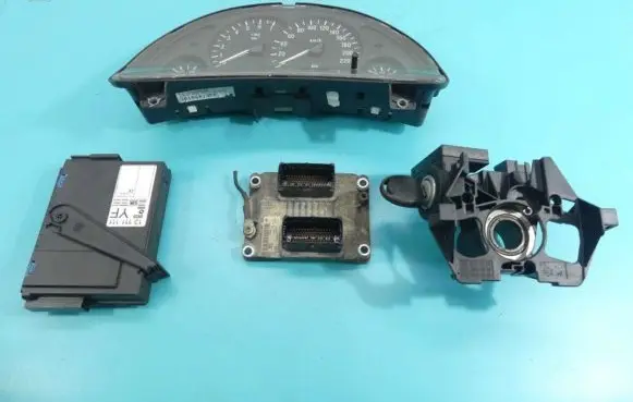 Opel Corsa C Engine control unit/module ECU 0261207960 IMPRK1266392