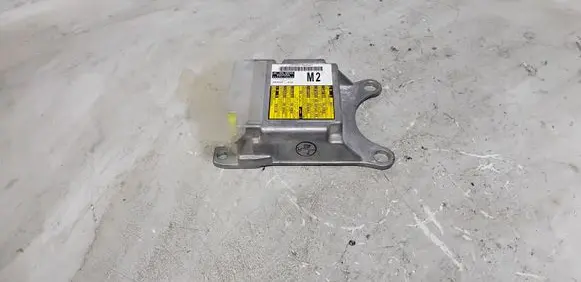 Lexus CT 200H Airbag control unit/module 8917076190 1503009991