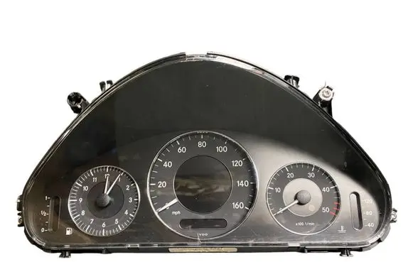 Mercedes-Benz E W211 Speedometer (instrument cluster) A2115409147 110080284 110080036