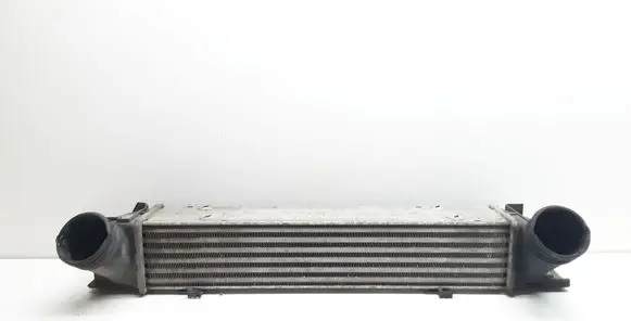 BMW 3 E90 E91 Intercooler radiator 3093796