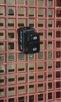Volvo XC40 Hand parking brake switch 31456219