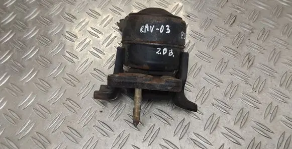 Toyota RAV 4 (XA20) Engine mount bracket