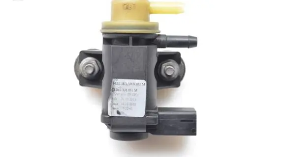Skoda Rapid (NH) Turbo solenoid valve 04L131051M