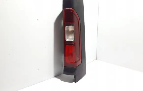 Renault Trafic III (X82) Rear/tail lights 265504656R