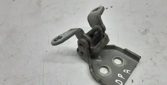 Ford Fiesta Front door lower hinge 