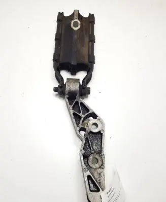 Volvo XC70 Engine mount bracket 31262935